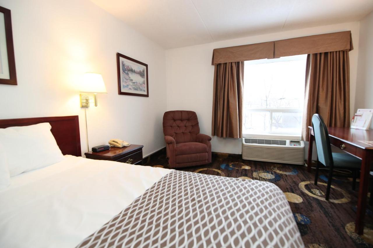 Stonebridge Hotel Fort Mcmurray Ngoại thất bức ảnh