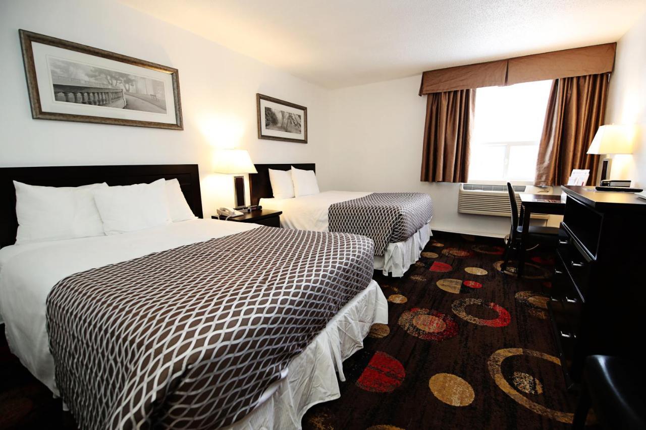 Stonebridge Hotel Fort Mcmurray Ngoại thất bức ảnh