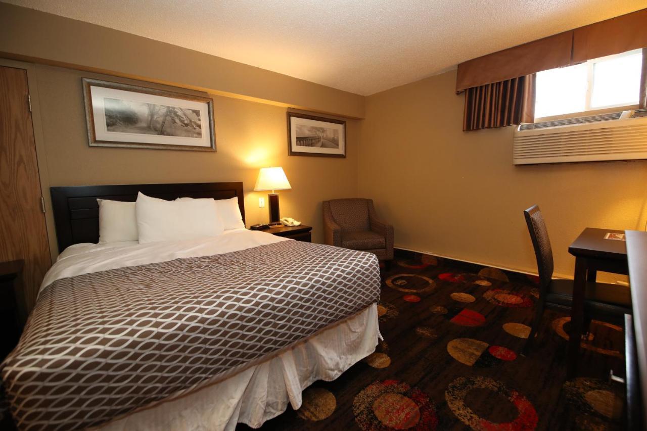Stonebridge Hotel Fort Mcmurray Ngoại thất bức ảnh