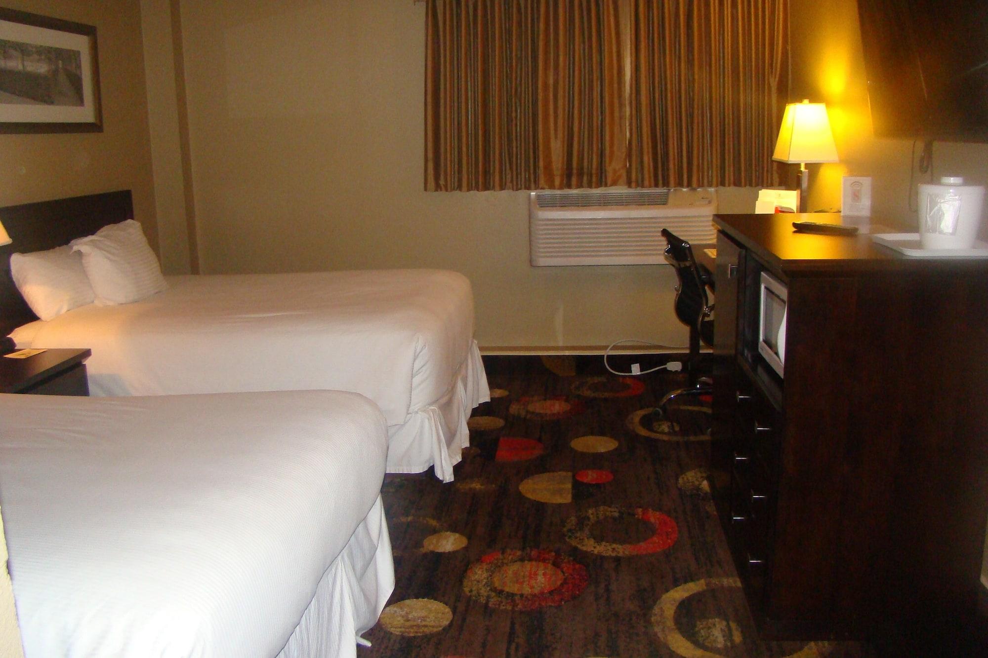 Stonebridge Hotel Fort Mcmurray Ngoại thất bức ảnh