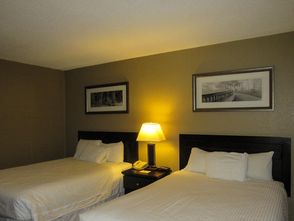 Stonebridge Hotel Fort Mcmurray Ngoại thất bức ảnh