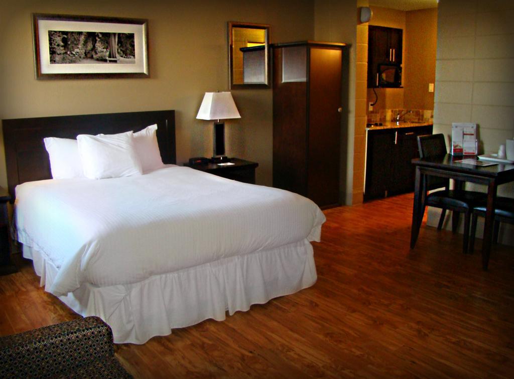 Stonebridge Hotel Fort Mcmurray Ngoại thất bức ảnh